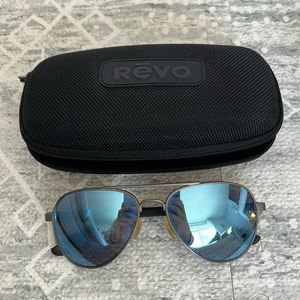 Revo Aviator Polarized Sunglasses with case - LIKE NEW